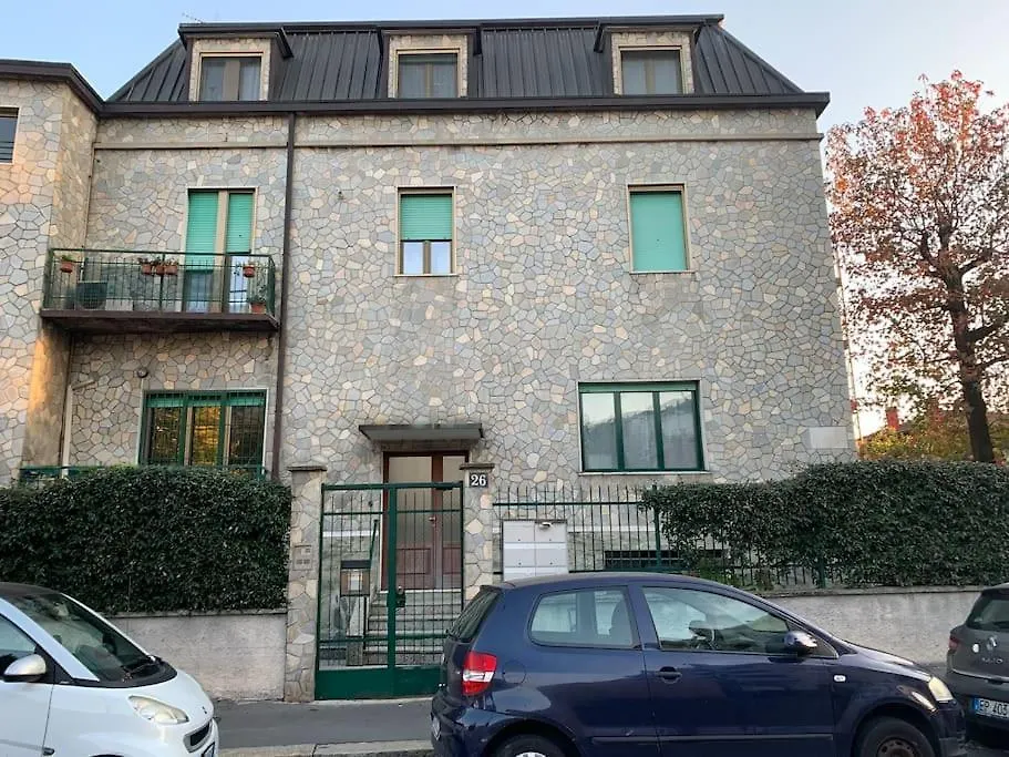Sunny -Entire Apartment Milan Center- 24H Check-In 0*,  إيطاليا
